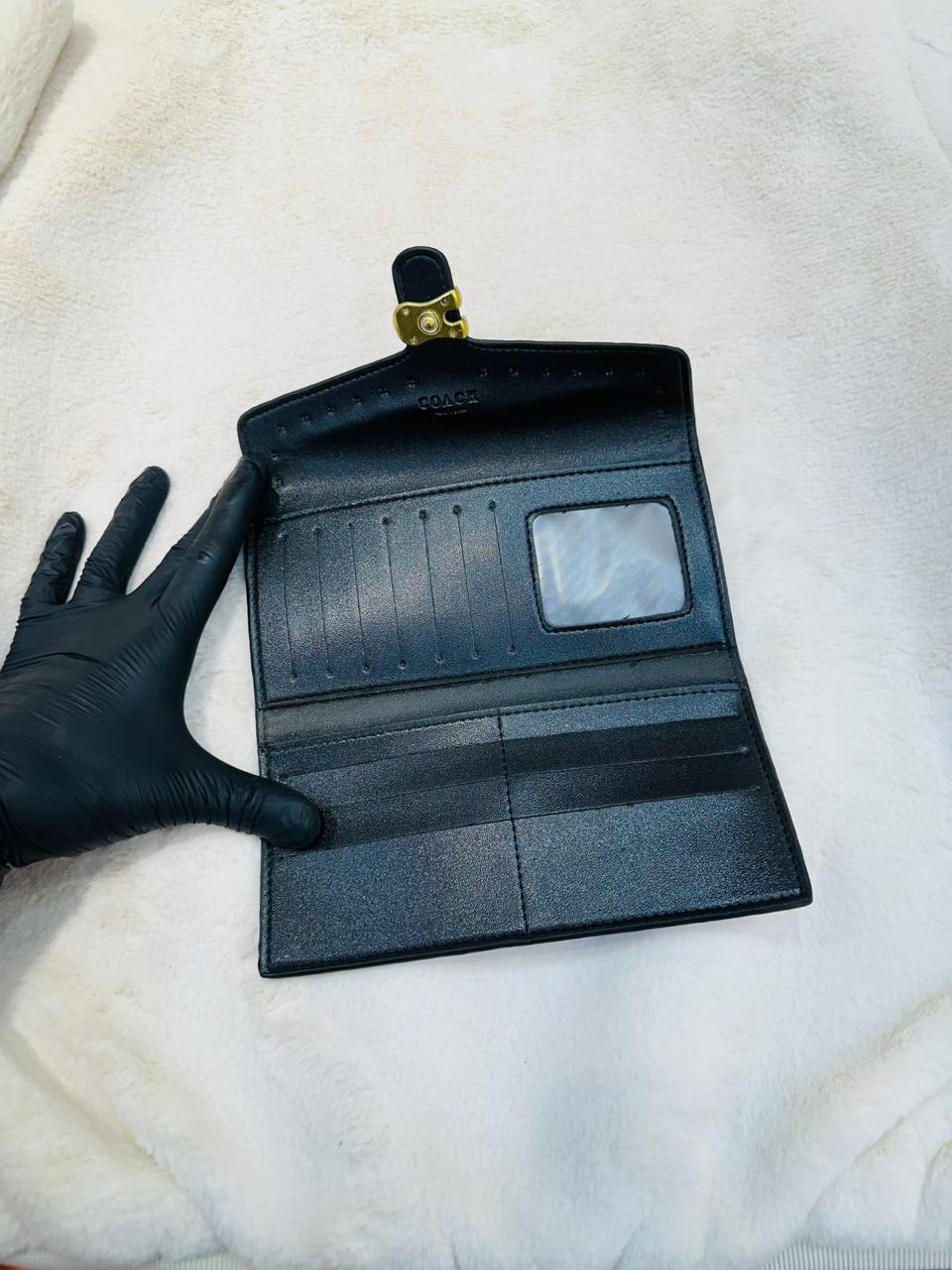 Elegant Coach Wallet With Flower Design