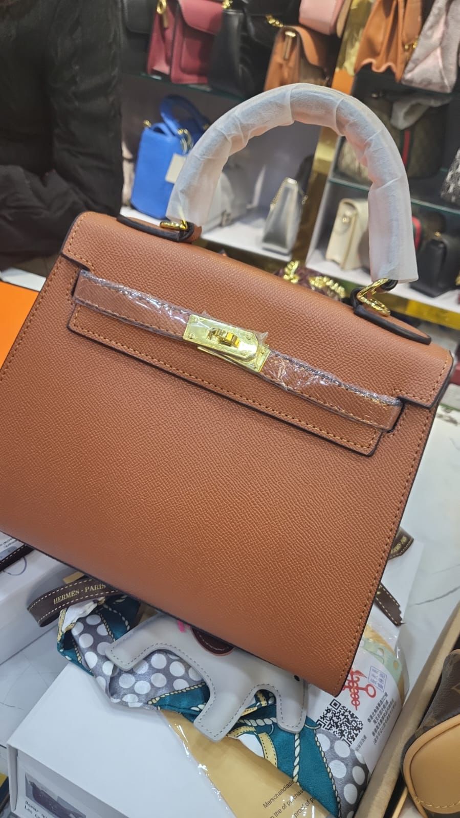 Beautiful Hermes Kelly Hand bag