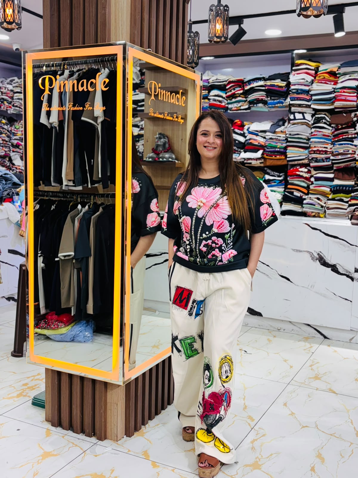 Beautiful T-Shirts with floral embroidery PO73