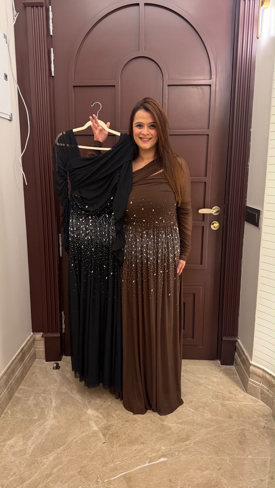 Elegant long-sleeved evening gown PO168