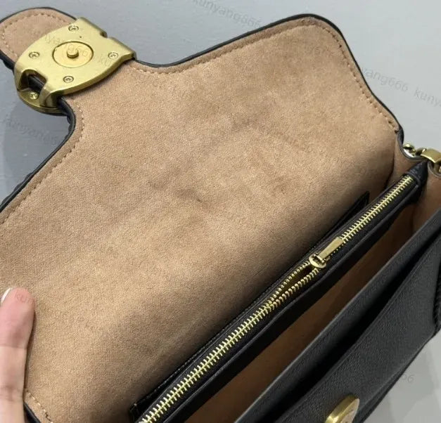 Gucci Woven Leather Handbag - Stylish Women's Messenger Bag PO02