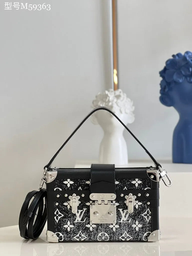 Louis Vuitton Petite Malle Crossbody Bags PO10