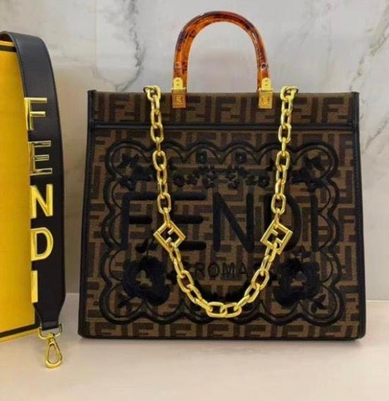 Fendi premium big sized tote