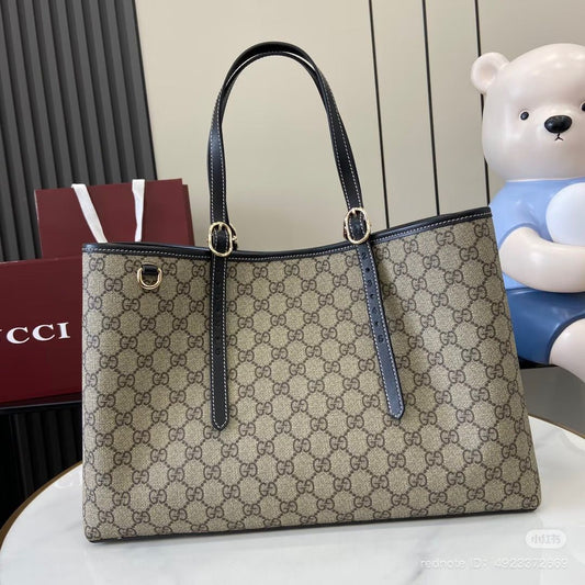 Gucci tote without charm