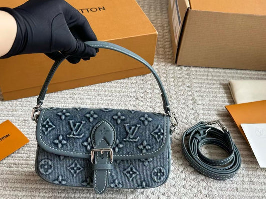 LOUIS VUITTON Diane Monogram Denim - Handbags PO16
