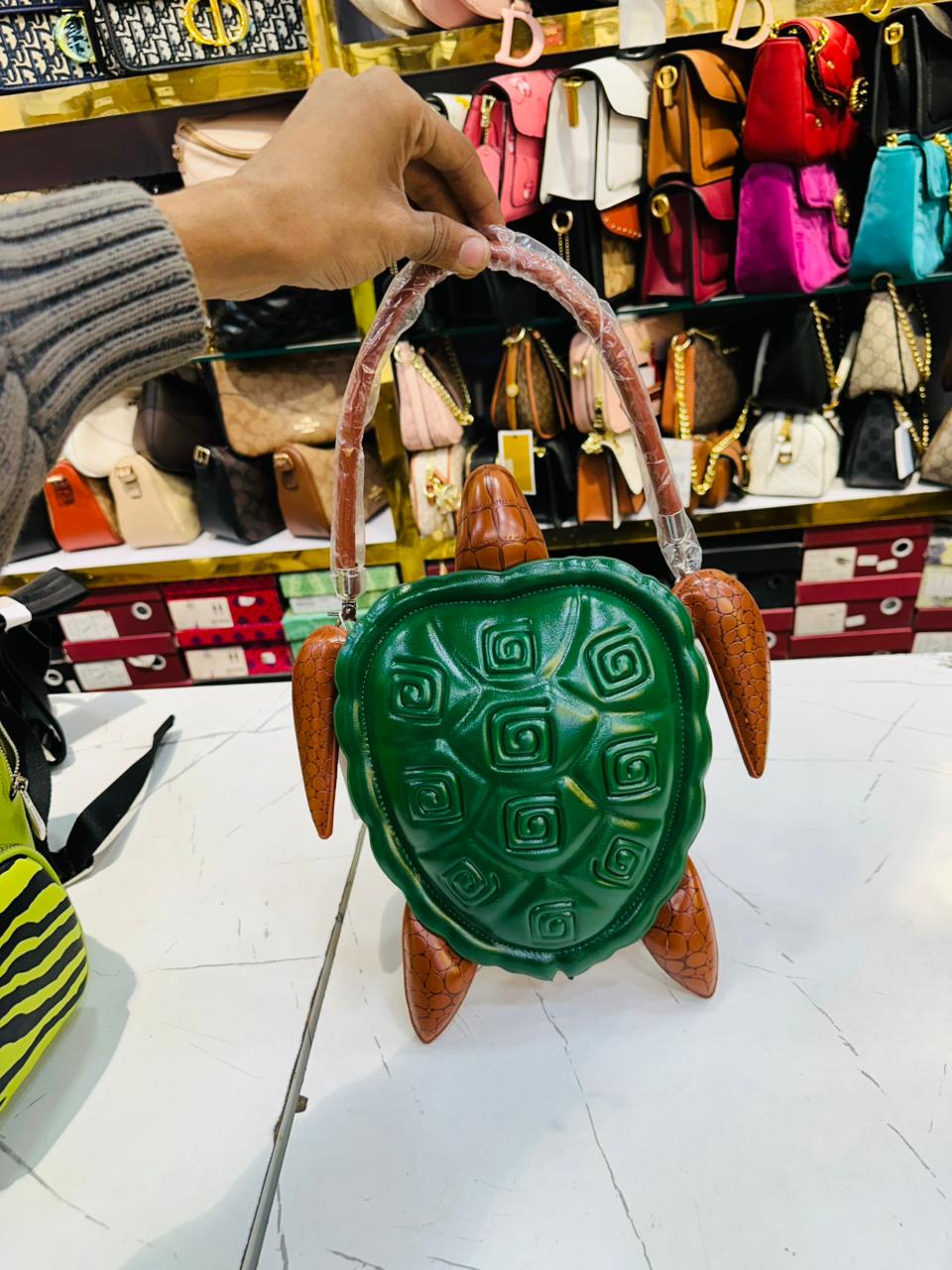 Elegant Turtle-Shaped Green Handbag