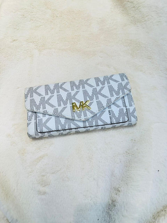Beautiful White Wallet