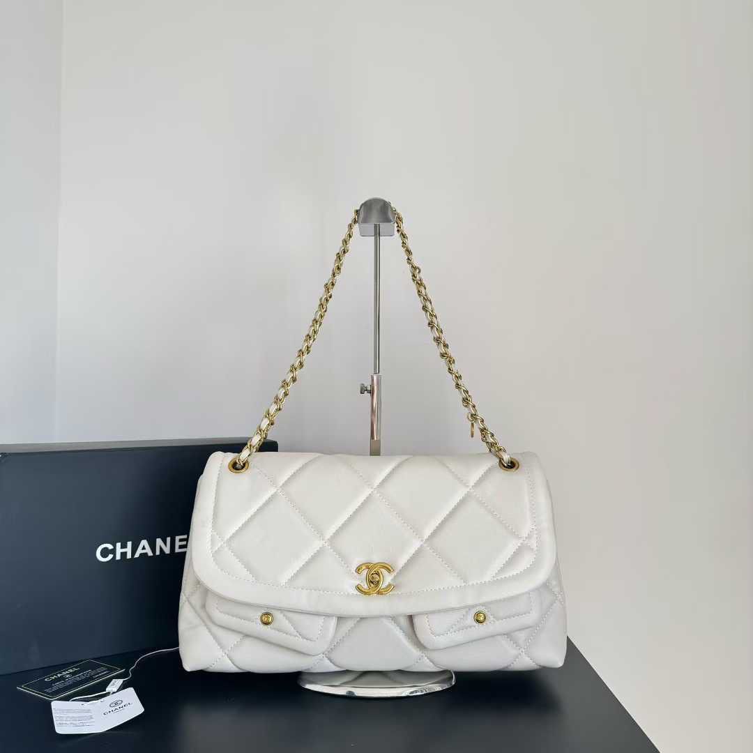 Elegant Chanel Bags