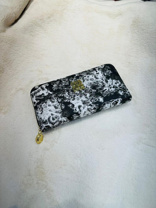 Elegant Designer Dior Wallet