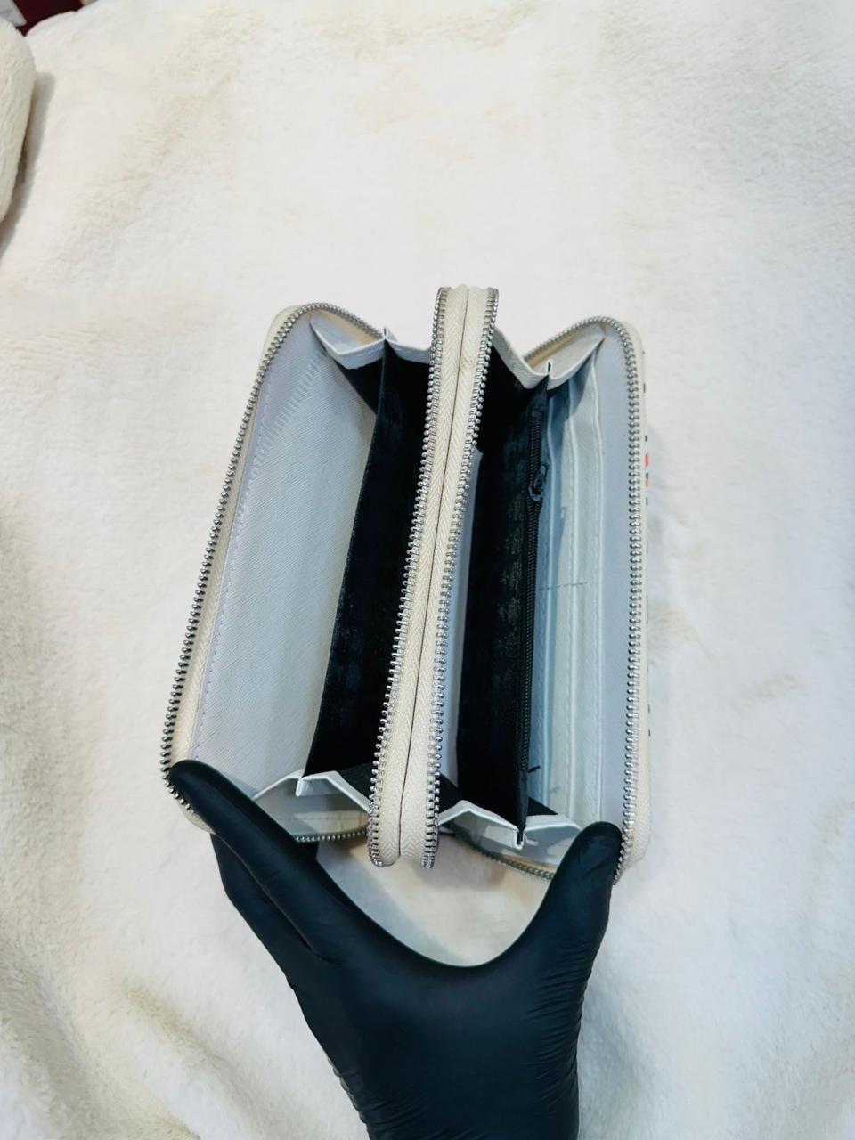 Elegant Karl Lagerfeld Wallet