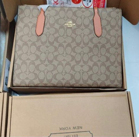 Beautiful Coach tote bags