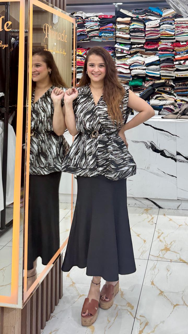 Elegant V-neck Top PO46