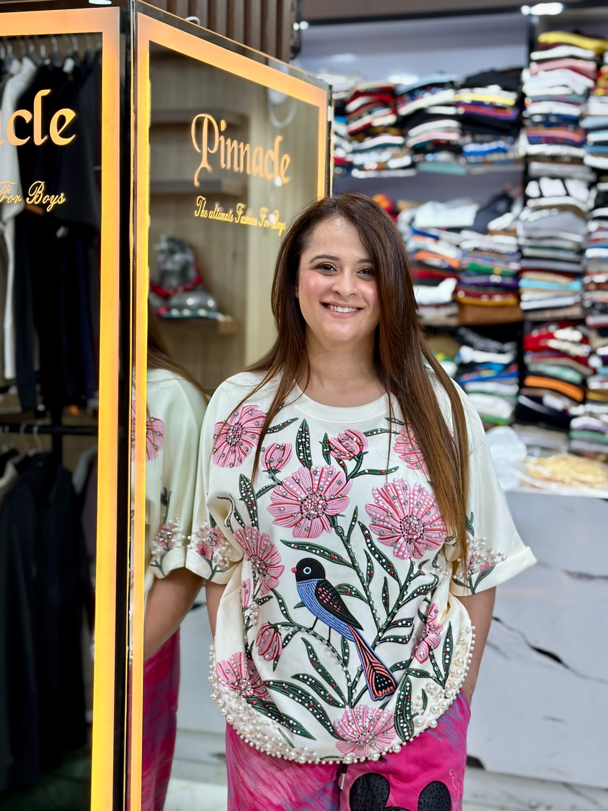 Beautiful T-Shirts with floral embroidery PO73