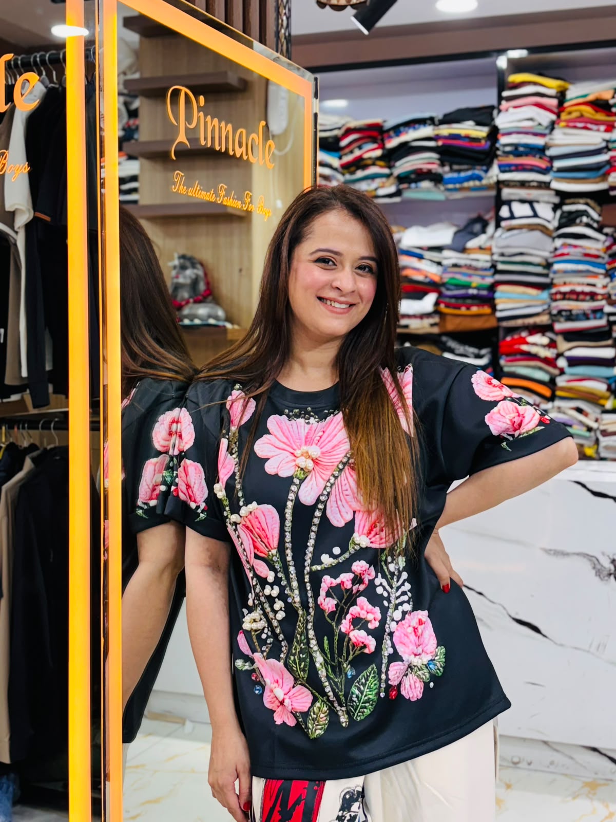 Beautiful T-Shirts with floral embroidery PO73