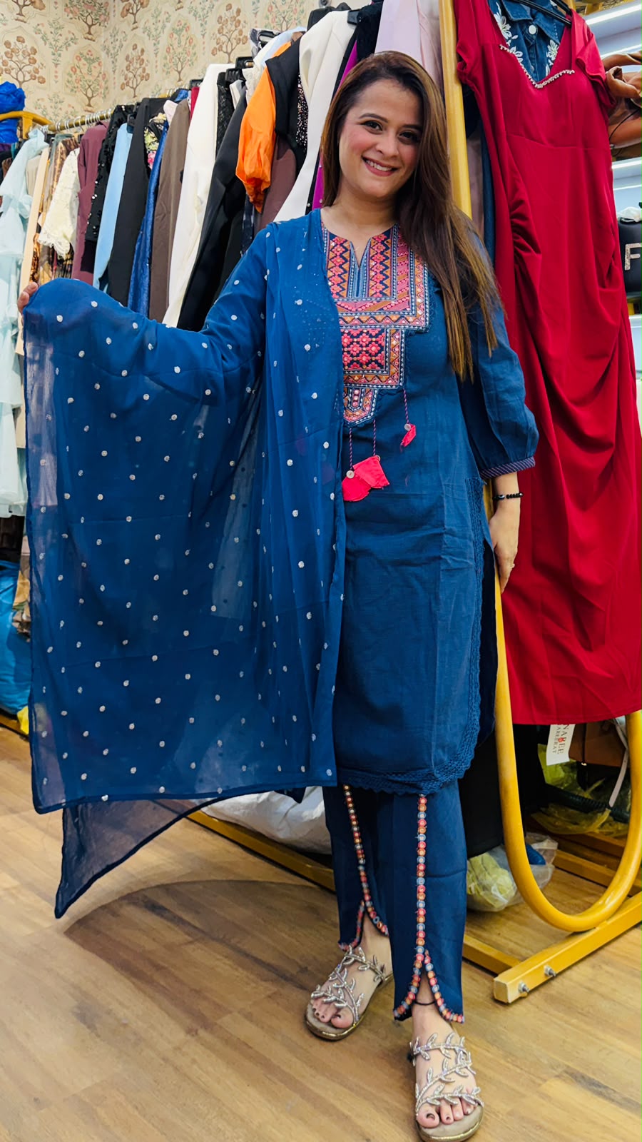 Elegant blue embroidered kurta set PO184