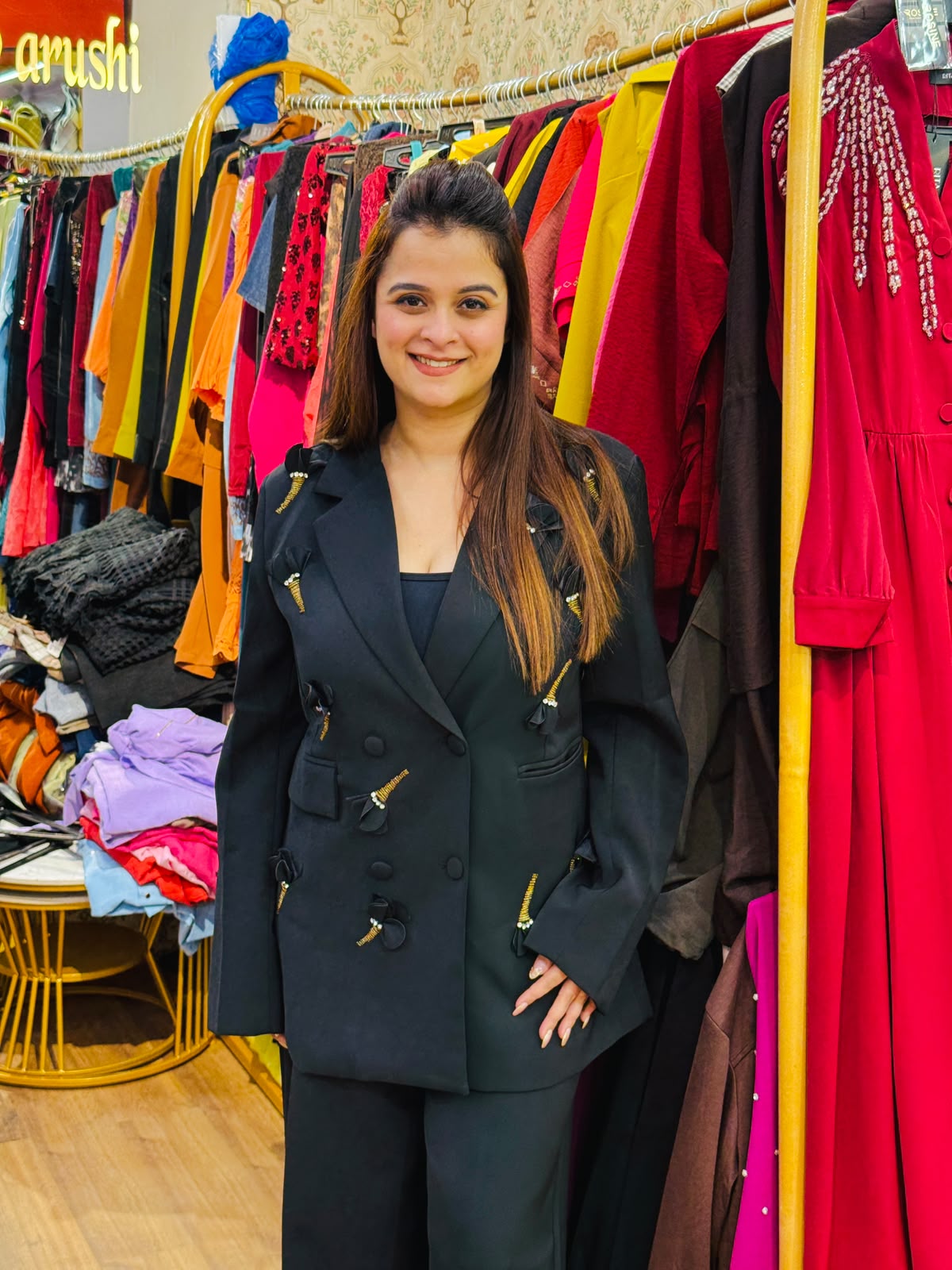 Beautiful black double-breasted blazer embellished with gold-toned charm PO209