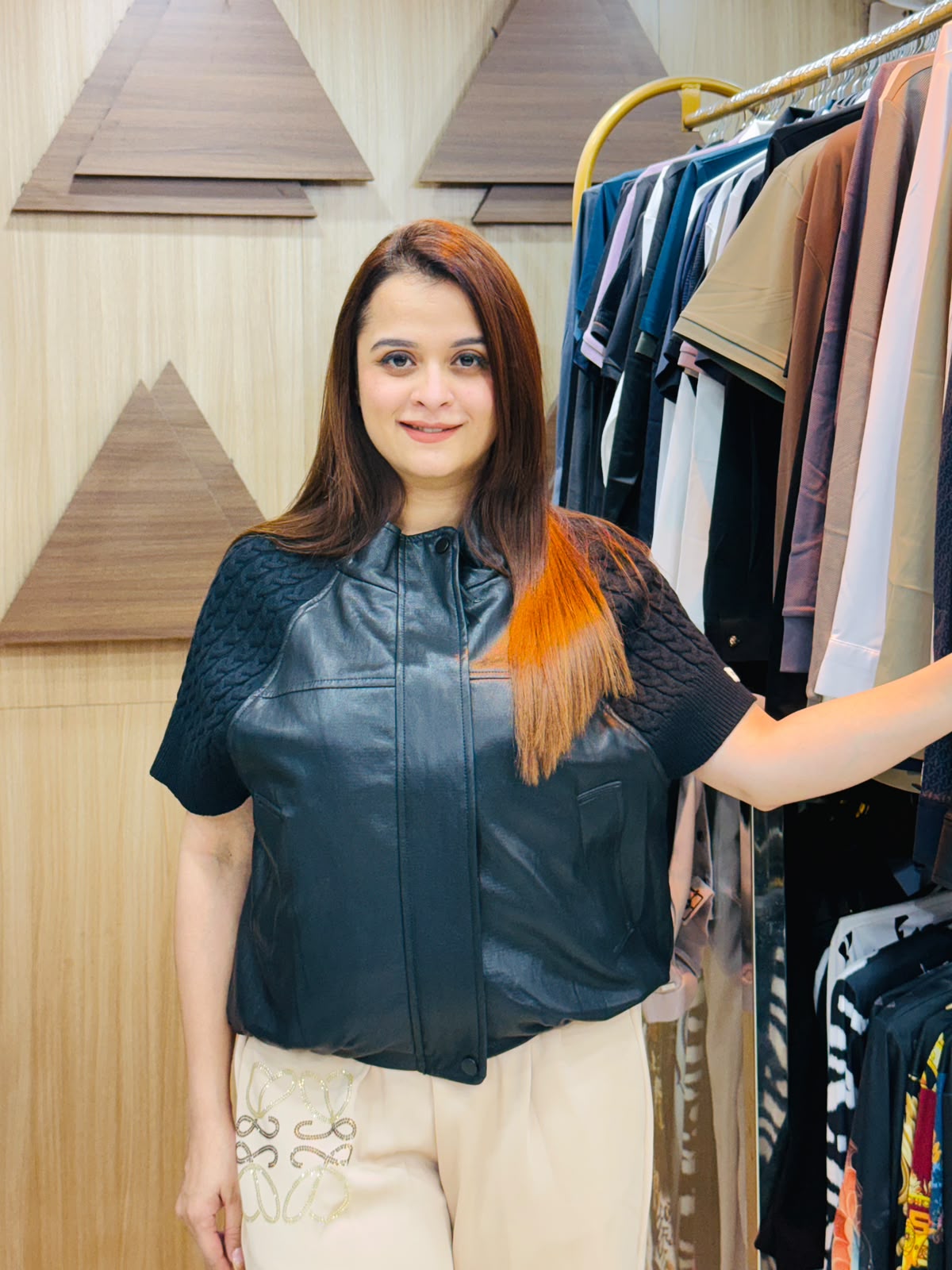 Beautiful black faux-leather vest or short-sleeved jacket PO212
