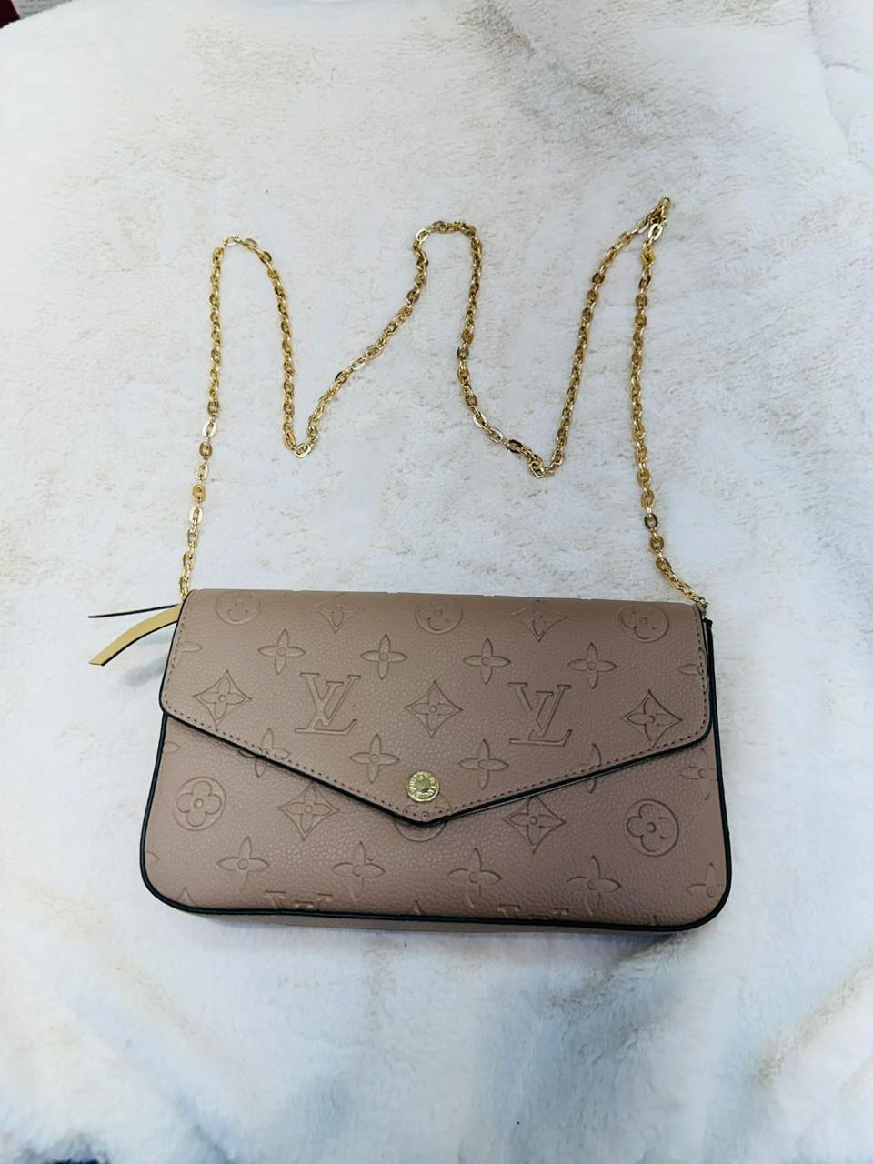 Elegant Chain Handbag