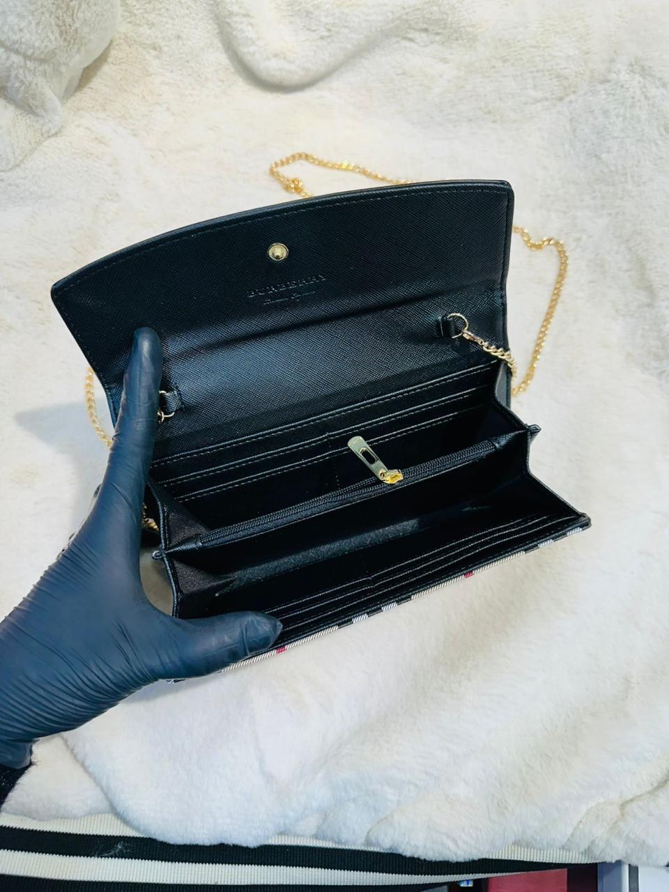 Burberry Classic Check Chain wallet