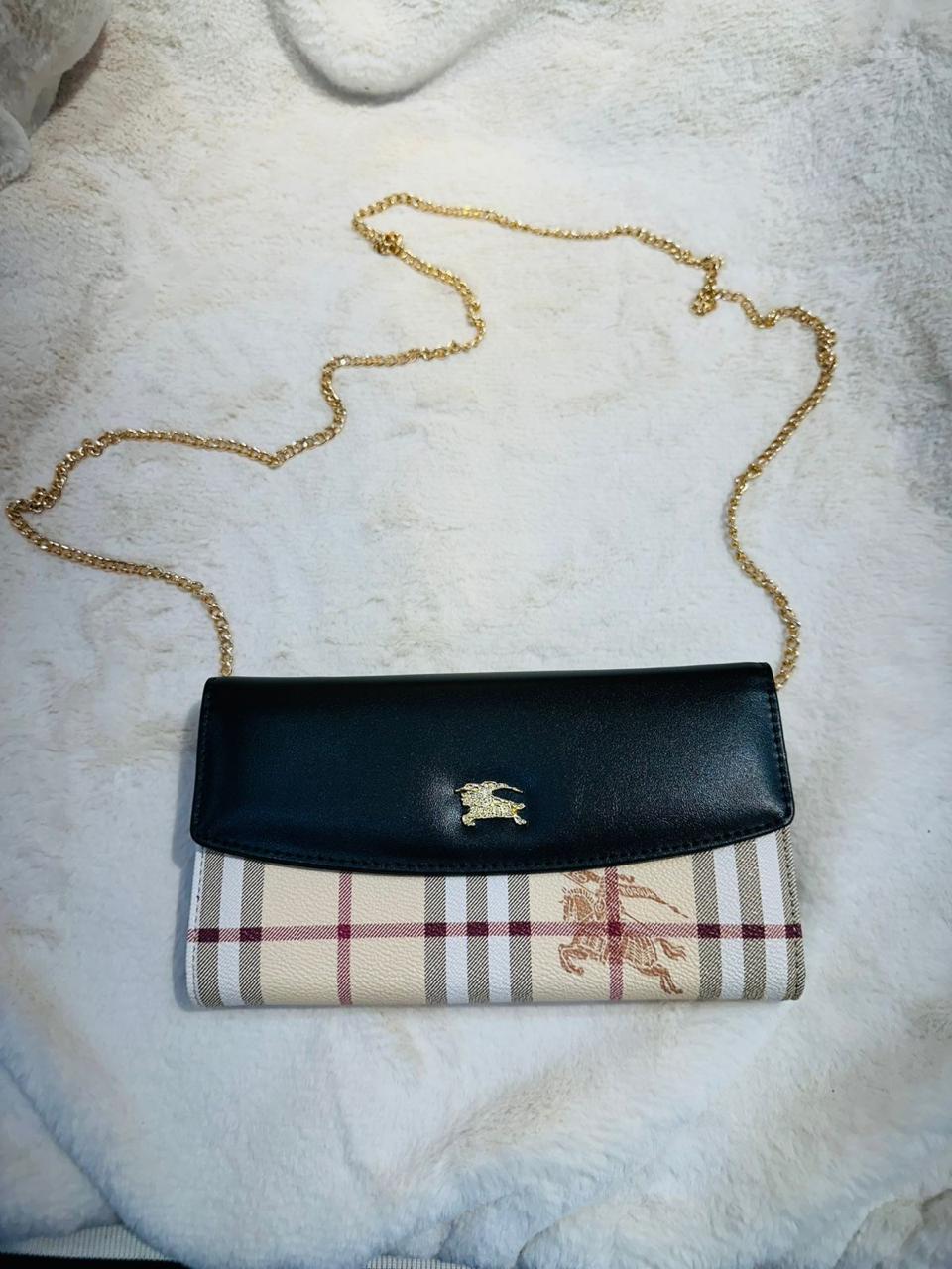 Burberry Classic Check Chain wallet