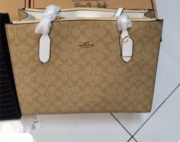 Beautiful Coach tote bags