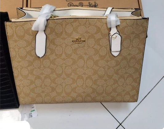 Beautiful Coach tote bags