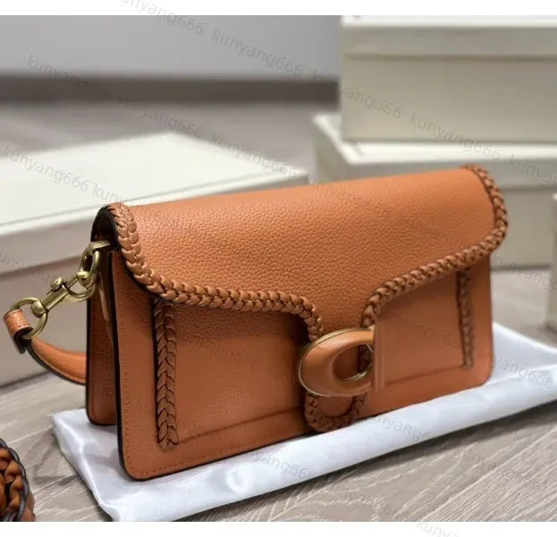 Gucci Woven Leather Handbag - Stylish Women's Messenger Bag PO02