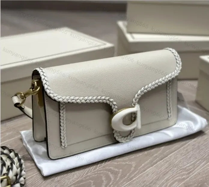 Gucci Woven Leather Handbag - Stylish Women's Messenger Bag PO02