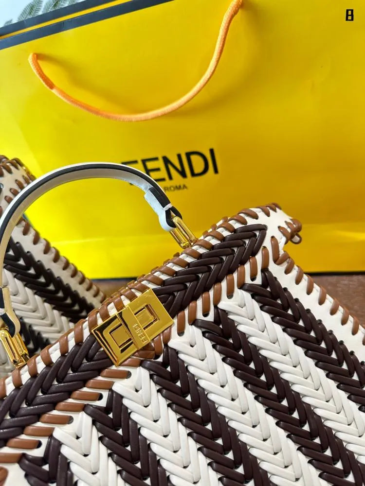FENDI PEEKABOO ISEEU PO33