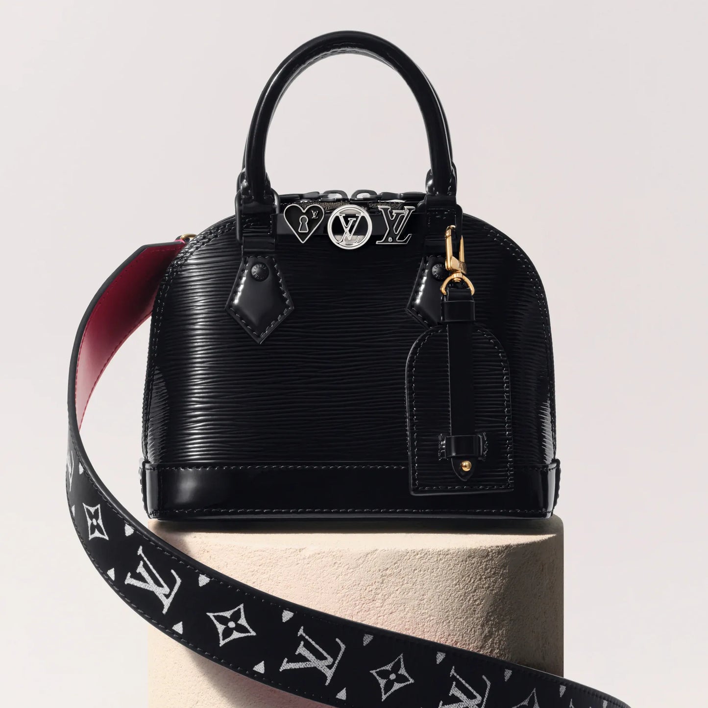 Louis Vuitton Alma Mini bag  PO06